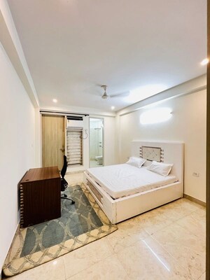 Kitchen in 3 BHK Apartment at DLF City Gurgaon, Sector 27 – for Rent