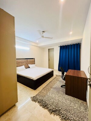 Living Room in 3 BHK Apartment at DLF City Gurgaon, Sector 27 – for Rent