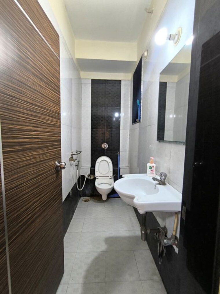 Floor Plan, the-crescent-business-park Commercial Office Space 600 Sq.Ft. In Sakinaka Mumbai 9290549