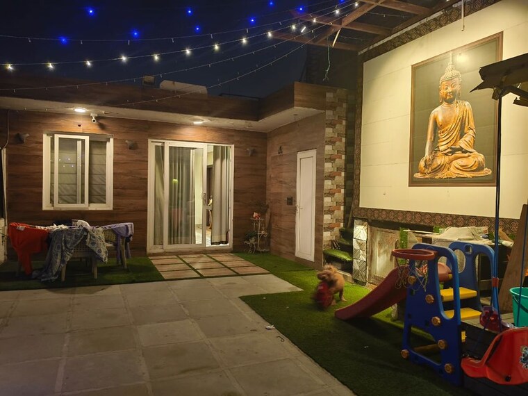 Terrace, lajpat nagar 4 3 Bedroom 1300 Sq.Ft. Builder Floor In Lajpat Nagar 4 Delhi 10217994