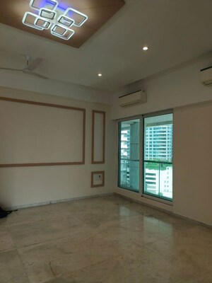 Room in 3 BHK Apartment at Enpar Lotus 101 Worli Residences, Lower Parel – for Rent