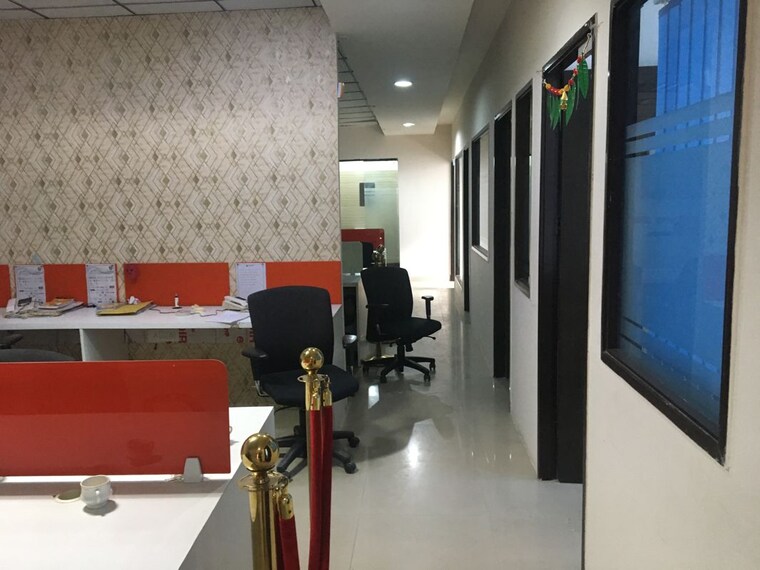 Team Area, stellar-park Commercial Office Space 5600 Sq.Ft. In Sector 62 Noida 10217982