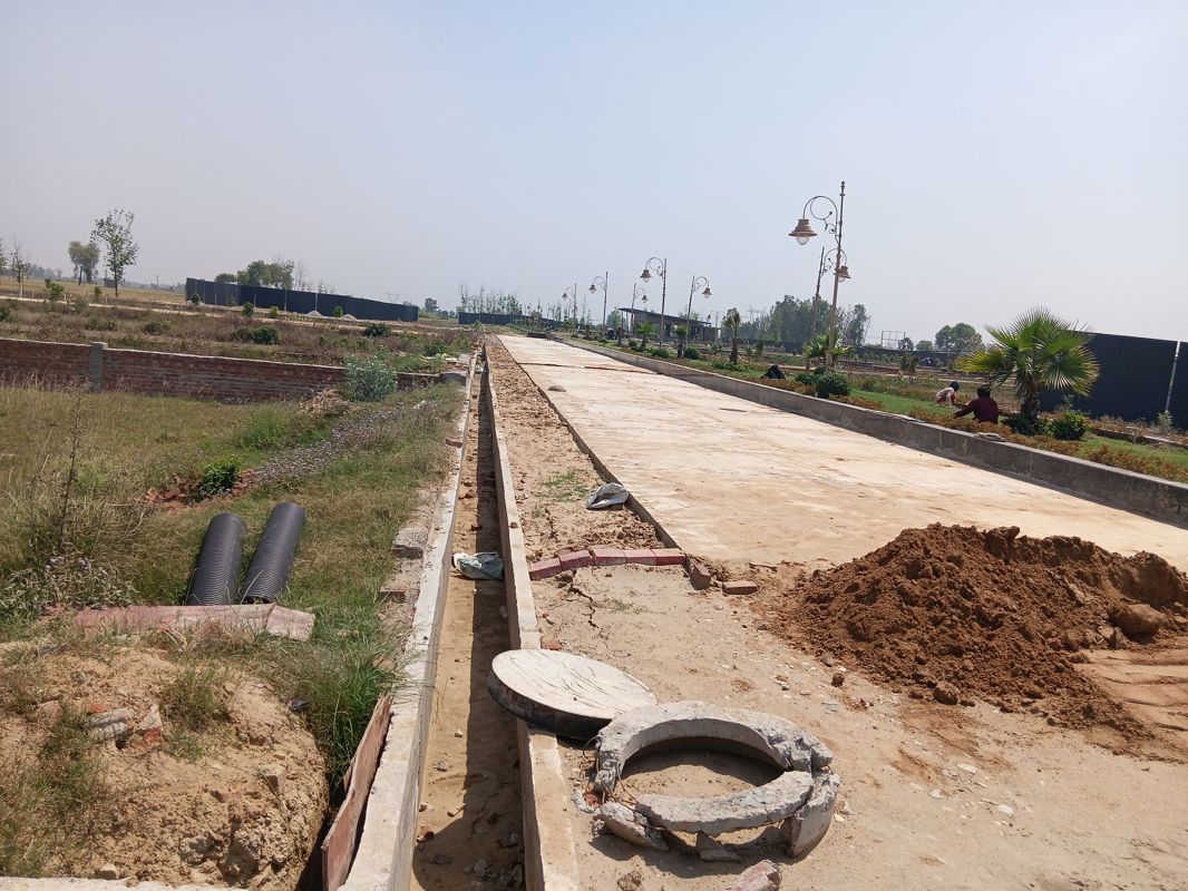 Plot For Sale in New Moradabad