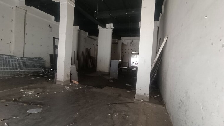 Entrance, exhibition road Commercial Showroom 2200 Sq.Ft. In Exhibition Road Patna 10218065