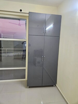 Furnished Amenities in 3 BHK Apartment at Pyramid Altia, Sector 70 – for Rent