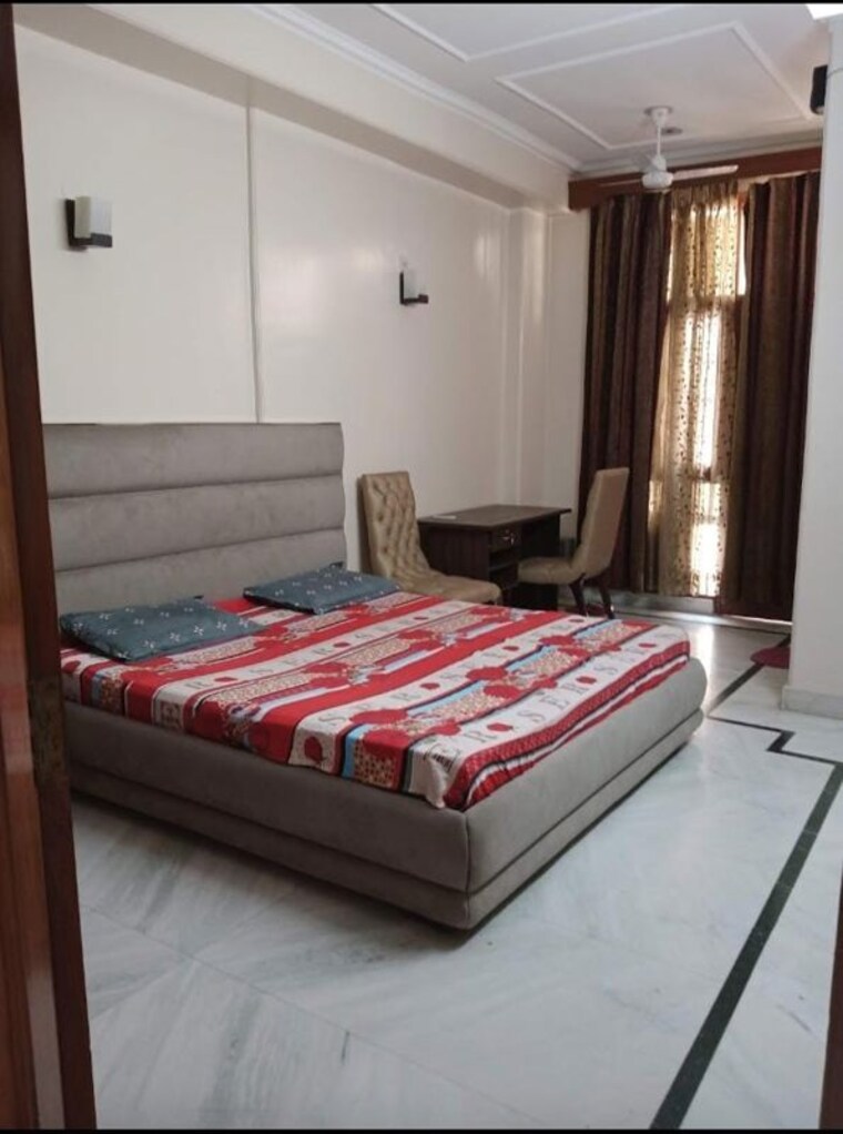 Bedroom, east of kailash 2 Bedroom 1200 Sq.Ft. Builder Floor In East Of Kailash Delhi 10218082