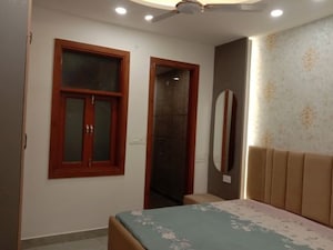 Room in 4 BHK Builder Floor at Dwarka – for Sale