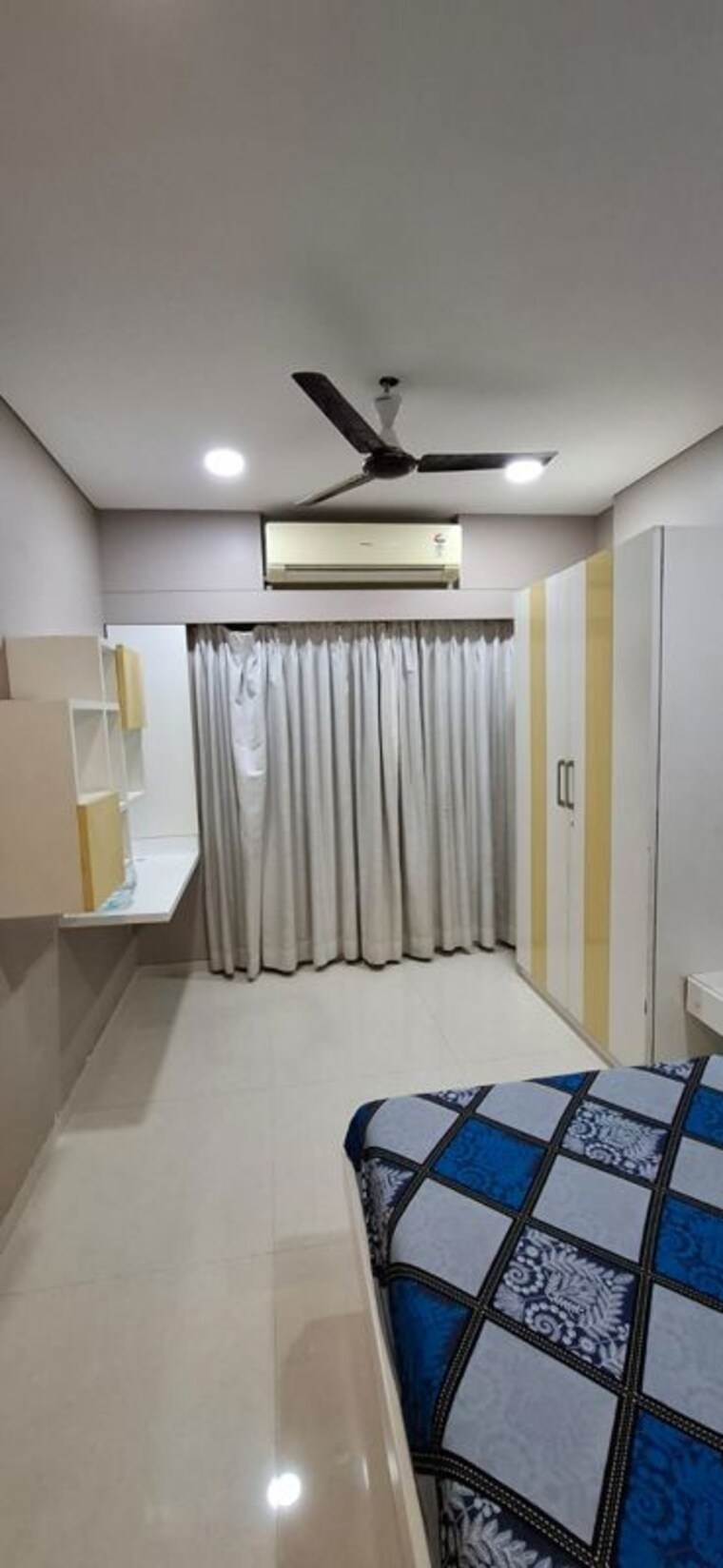 Room, raheja twp Pg For Boys & Girls In Raheja Twp 10218081