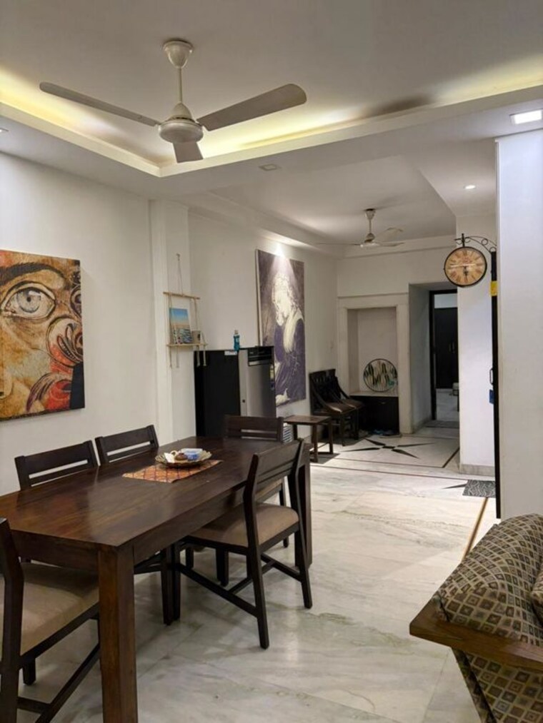 Living Room, east of kailash 3 Bedroom 1800 Sq.Ft. Builder Floor In East Of Kailash Delhi 10218096