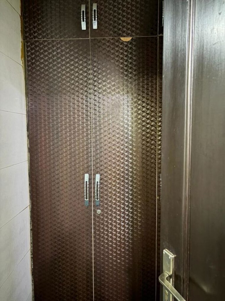 Bedroom, east of kailash 3 Bedroom 1800 Sq.Ft. Builder Floor In East Of Kailash Delhi 10218096