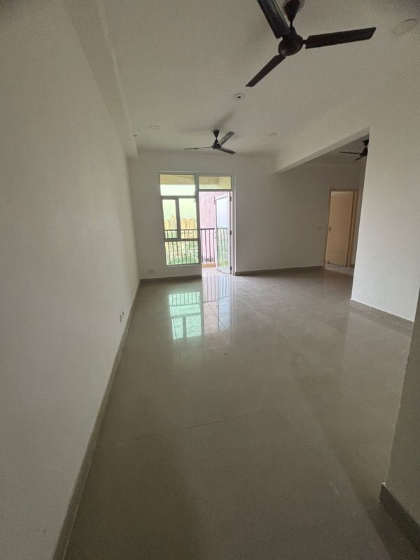 2.5 BHK + Study Room Apartment For Sale in Gaur City 6th Avenue