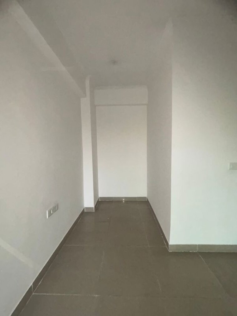 Room, gaur-city-6th-avenue 2.5 Bedroom 1175 Sq.Ft. Apartment In Sector 4 Greater Noida Greater Noida 9487200