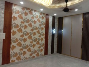 Room in 4 BHK Builder Floor at Dwarka – for Sale