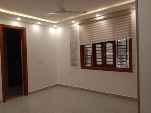 Room in 4 BHK Builder Floor at Dwarka – for Sale