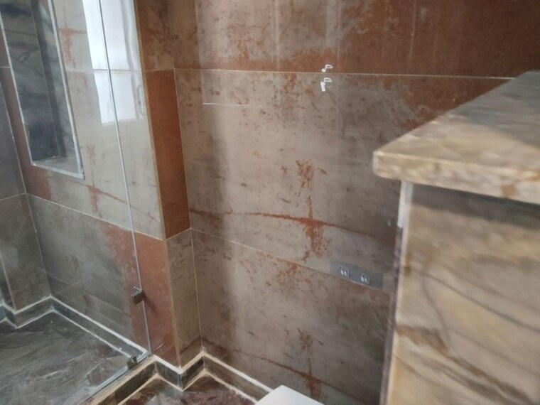 Bathroom, kailash hills 4 Bedroom 2500 Sq.Ft. Builder Floor In Kailash Hills Delhi 10218155
