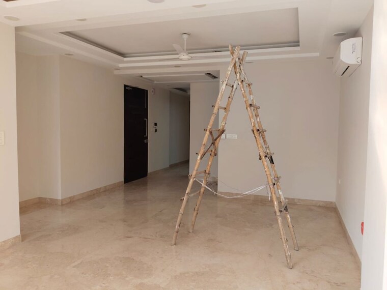 Room, kailash hills 4 Bedroom 2500 Sq.Ft. Builder Floor In Kailash Hills Delhi 10218155