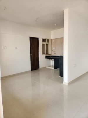 Room in 2 BHK Apartment at Ganga Fernhill, Undri – for Rent