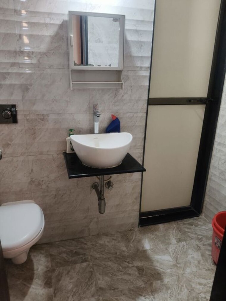 Bathroom, hiranandani-paloma 2 Bedroom 1095 Sq.Ft. Apartment In Ghodbunder Road Thane 10218225
