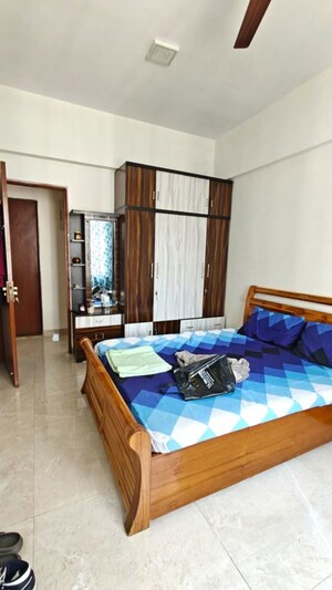 Bedroom in 2 BHK Apartment at Roha Satsang Bharti, Malad East – for Rent