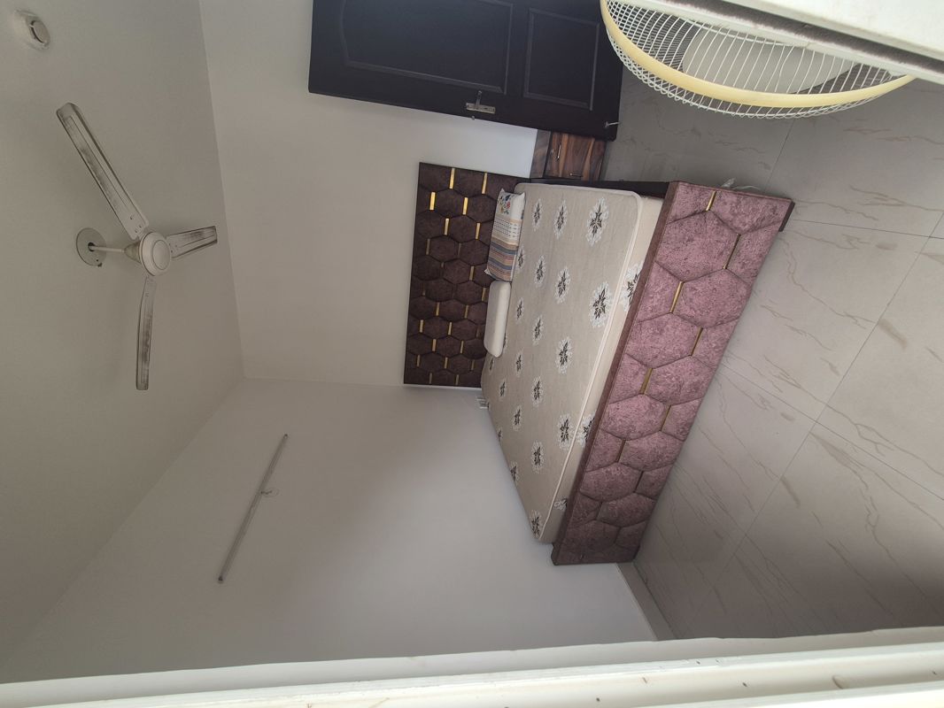 1 BHK Apartment For Rent in Nimbus The Hyde park