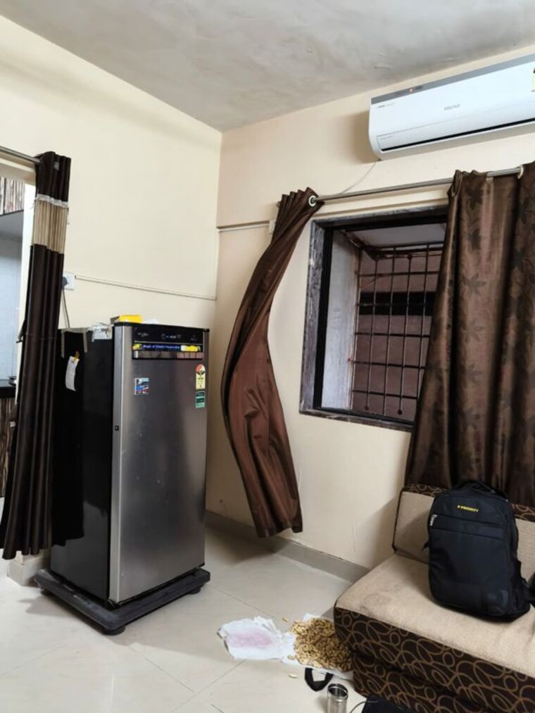 Living Room, sai-milan-chs 1 Bedroom 460 Sq.Ft. Apartment In Worli Mumbai 10218411