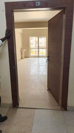 Room in 3 BHK Apartment at Pahartoli – for Sale