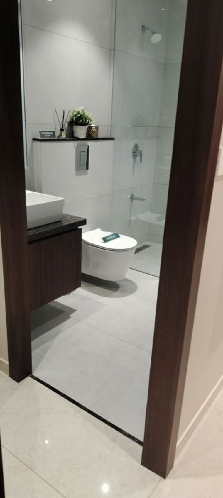 Bathroom, purva-estrella 3 Bedroom 1350 Sq.Ft. Apartment In Lokhandwala Mumbai 10218472