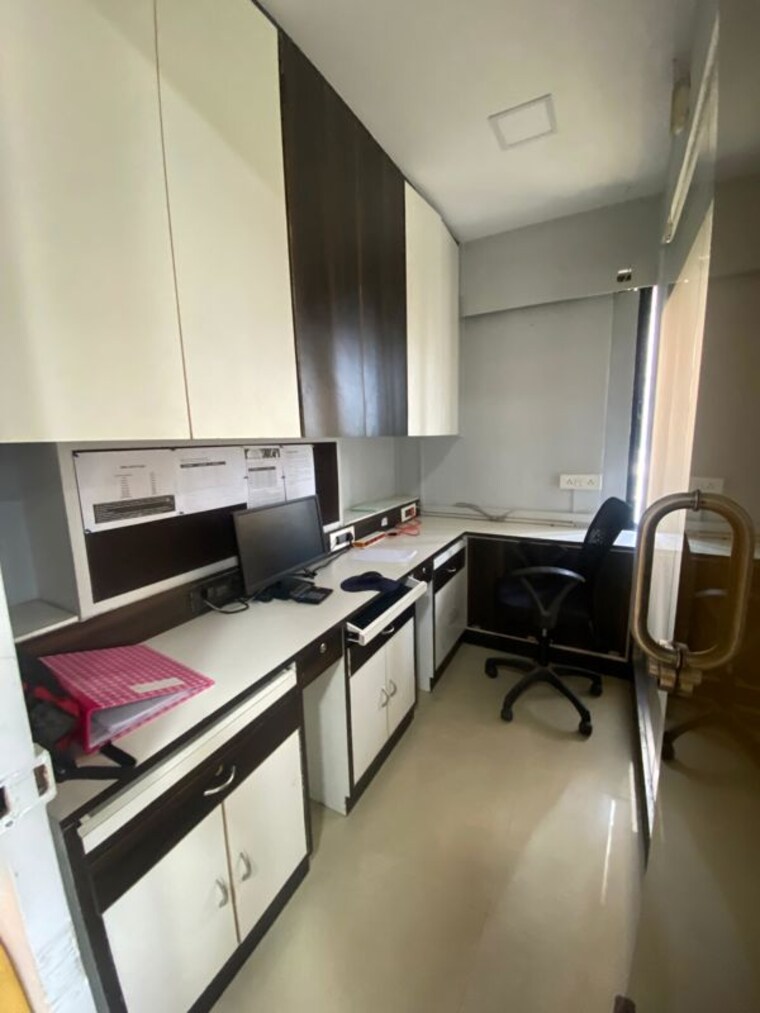 Team Area, shivai-plaza Commercial Office Space 400 Sq.Ft. In Andheri East Mumbai 9290962