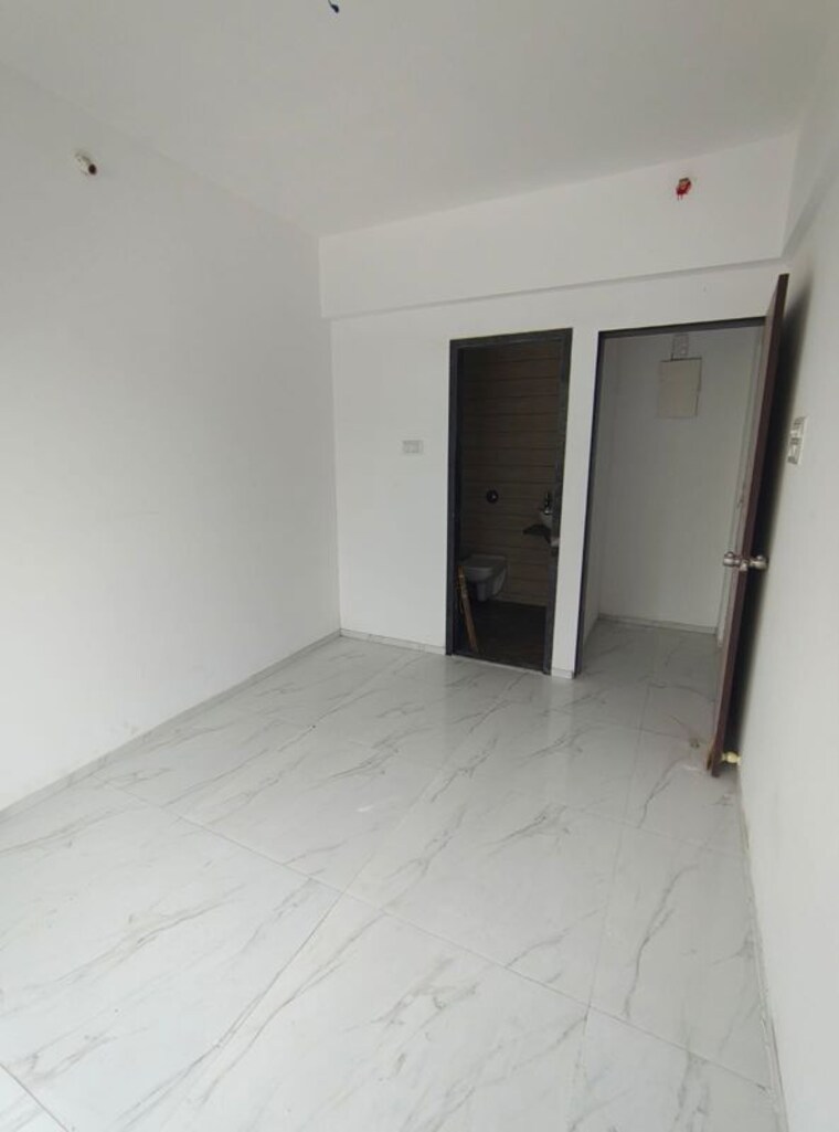 Room, ghatkopar east 2 Bedroom 719 Sq.Ft. Builder Floor In Ghatkopar East Mumbai 10218468