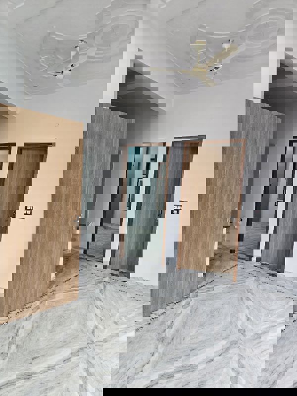 3 BHK 1800 Sq.Ft. Apartment in GNDA Flats