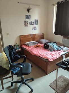 3 BHK Apartment For Rent in DLF Oakwood Estate