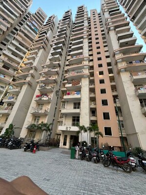 2 BHK Apartment – Exterior View View at Supertech Ecovillage II, Sector 16b Greater Noida - for Rent