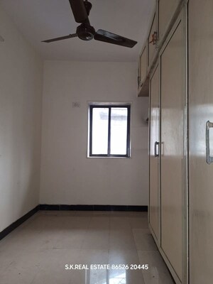 Room in 2 BHK Apartment at Lalani Grandeur, Goregaon East – for Sale