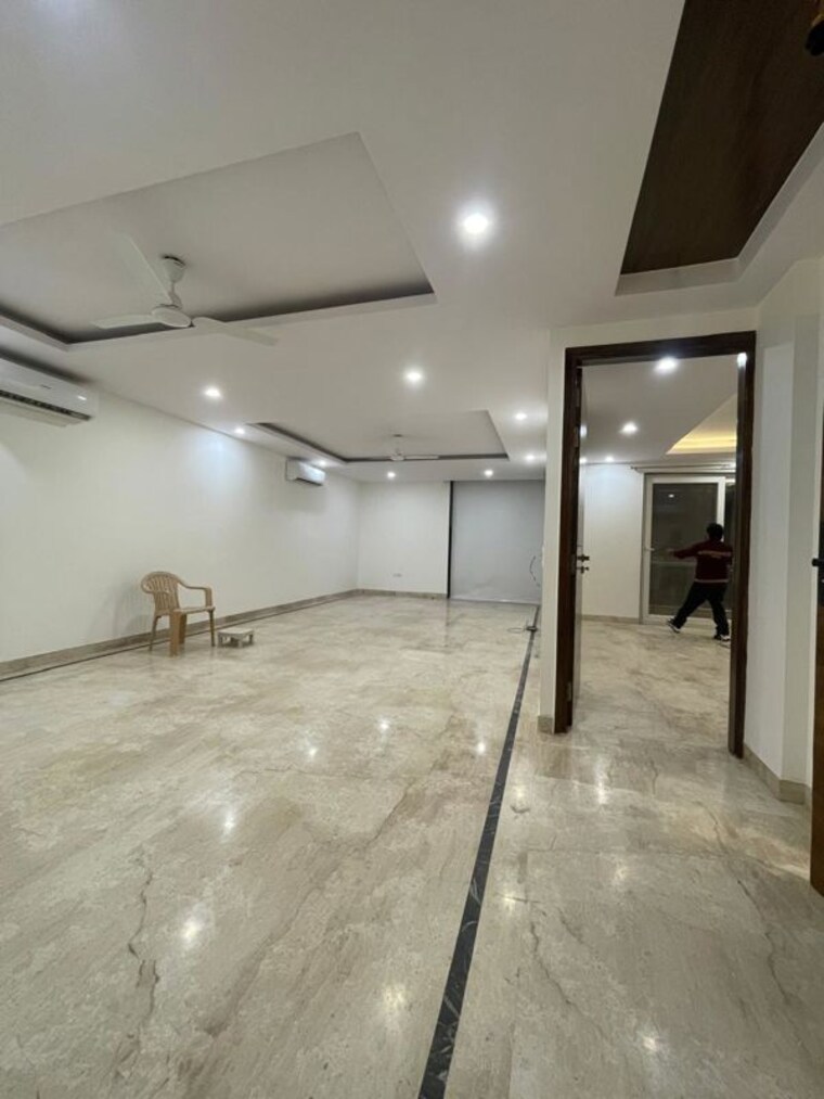 Living Room, dlf phase ii 3 Bedroom 2700 Sq.Ft. Builder Floor In Dlf Phase ii Gurgaon 10218874