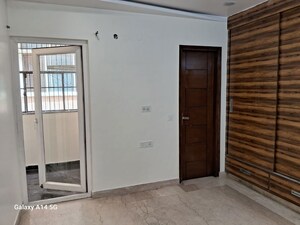 Room in 3 BHK Builder Floor at Tagore Garden – for Rent