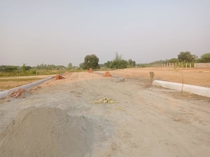  Plot For Sale in Sector 80