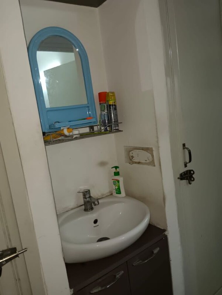 Bathroom, tulip-lemon 2 Bedroom 526 Sq.Ft. Apartment In Sector 69 Gurgaon 10219129