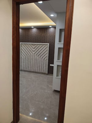 Room in 4 BHK Builder Floor at Sector 84 – for Sale
