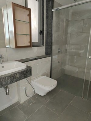 Bathroom in 4 BHK Apartment at Rustomjee Crown, Prabhadevi – for Rent