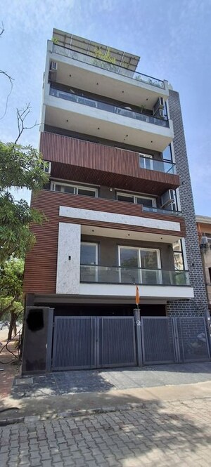 3 BHK Builder Floor – Exterior View View at Ardee City, Sector 52 - for Rent