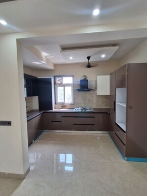 Kitchen in 3 BHK Builder Floor at Ardee City, Sector 52 – for Rent