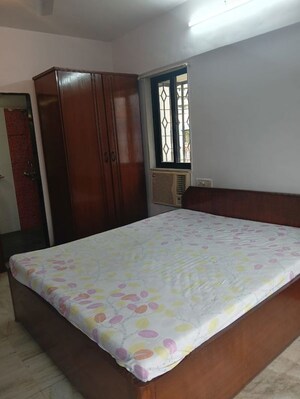 Bedroom in 2 BHK Apartment at Gypsy Rose Apartment, Andheri West – for Rent