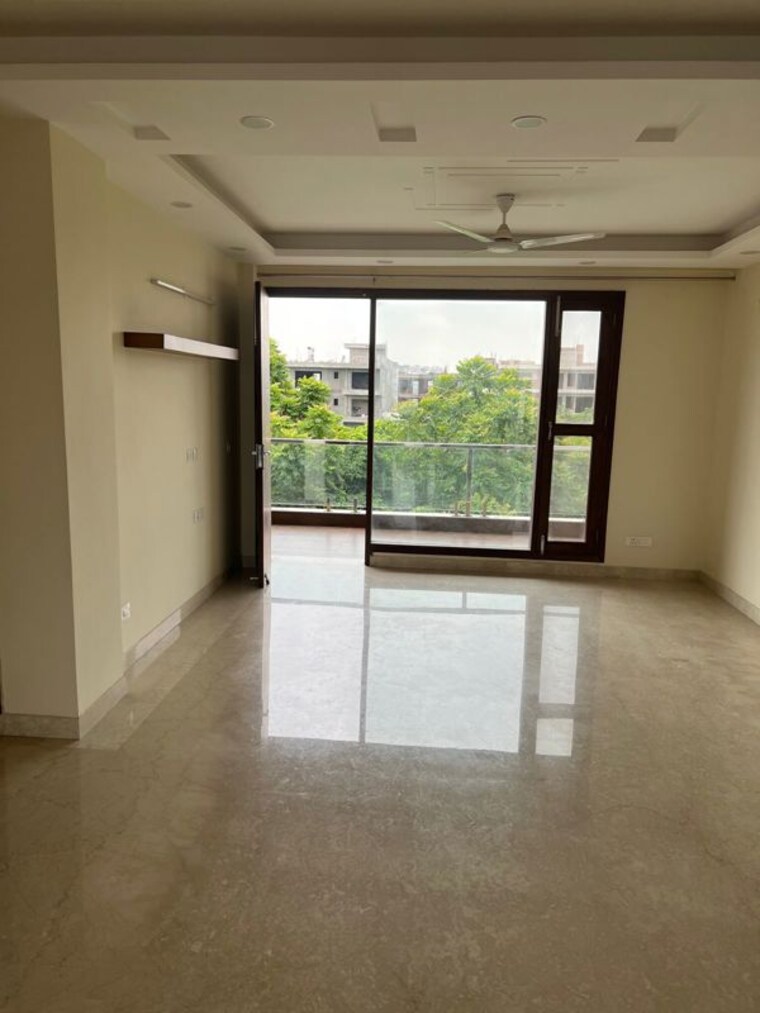 Room, sector 46 4 Bedroom 280 Sq.Yd. Builder Floor In Sector 46 Gurgaon 10219125