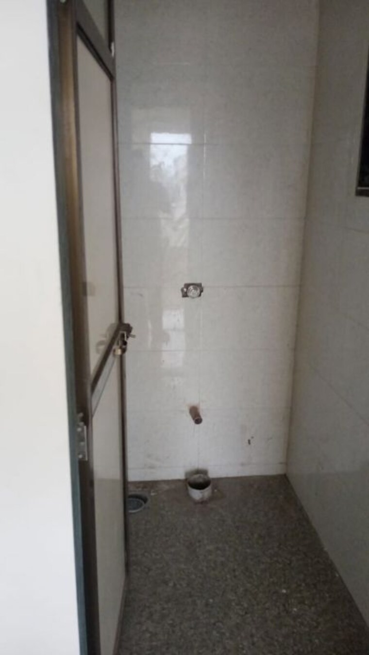 Bathroom, sudhanshu-imperia 1 RK 230 Sq.Ft. Apartment In Bhandup West Mumbai 10219202