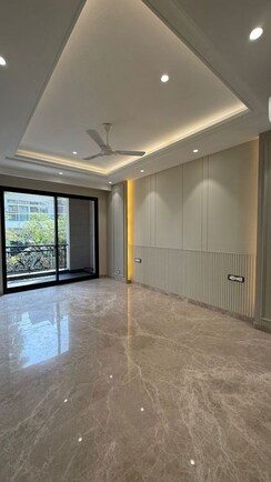 4 BHK + Pooja Room,Servant Room Builder Floor For Sale in Sushant Lok I