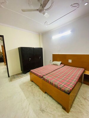 Bedroom in 3 BHK Builder Floor at Sector 46 – for Rent