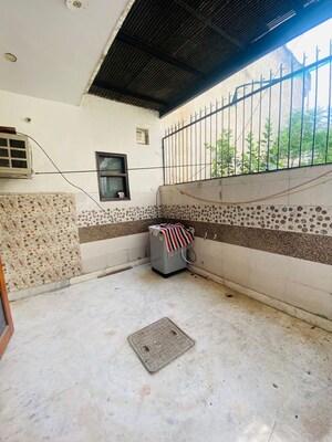 Balcony in 3 BHK Builder Floor at Sector 46 – for Rent