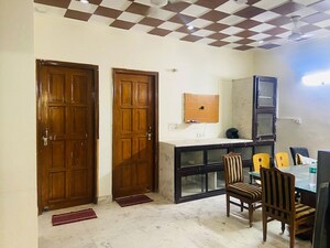 Living Room in 3 BHK Builder Floor at Sector 46 – for Rent