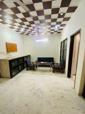 3 BHK Builder Floor For Rent in Sector 46