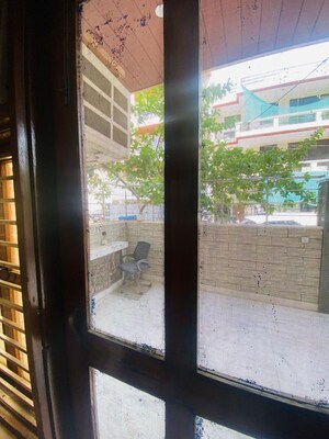 Building Lobby in 3 BHK Builder Floor at Sector 46 – for Rent